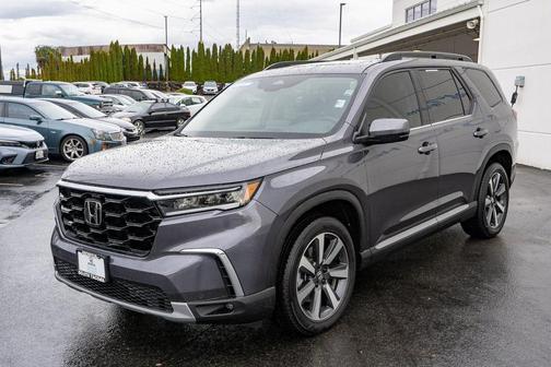 2023 Honda Pilot Touring 8-Passenger
