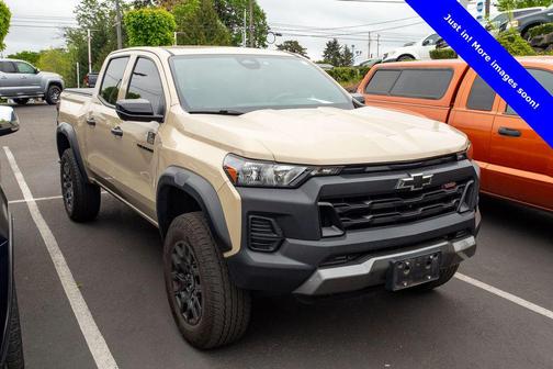Sand Dune Metallic 2024 Chevrolet Colorado Trail Boss