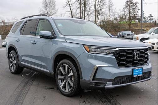 2025 Honda Pilot Touring 8-Passenger