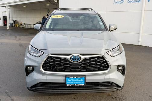 2023 Toyota Highlander Hybrid XLE
