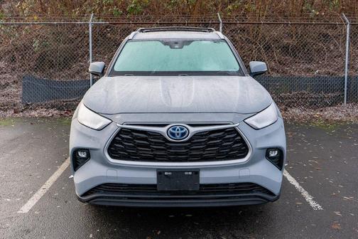 2023 Toyota Highlander Hybrid XLE