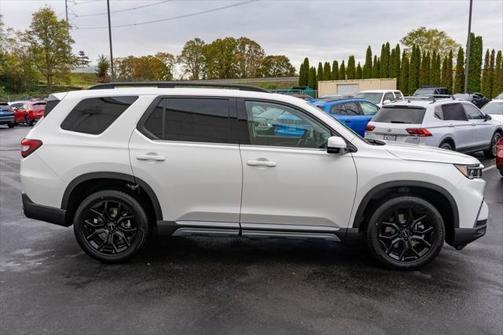 2025 Honda Pilot Touring 8-Passenger