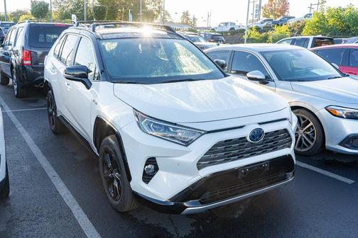 2019 Toyota RAV4 Hybrid SE