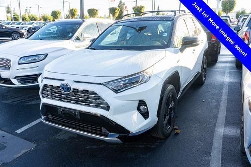 2019 Toyota RAV4 Hybrid SE