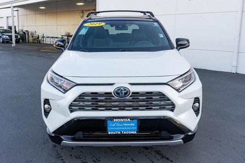 2019 Toyota RAV4 Hybrid SE