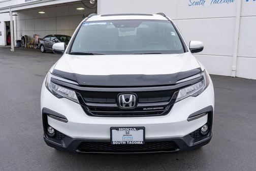 Platinum White Pearl 2022 Honda Pilot AWD Black Edition