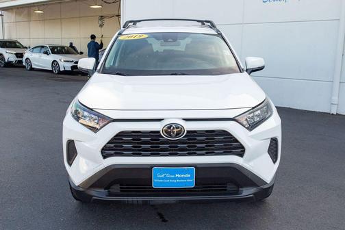 Super White 2019 Toyota RAV4 LE
