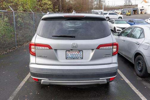 2021 Honda Pilot Touring 8-Passenger