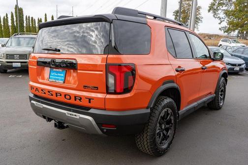 2026 Honda Passport TrailSport Elite w/ Tow Package and Black Emblems