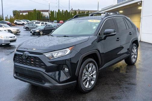 2020 Toyota RAV4 XLE Premium