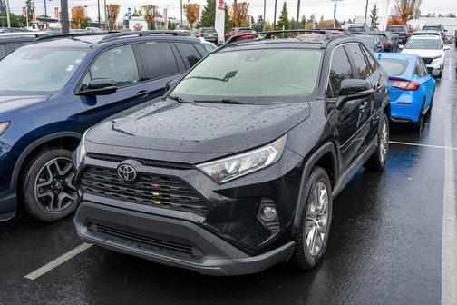 2020 Toyota RAV4 XLE Premium
