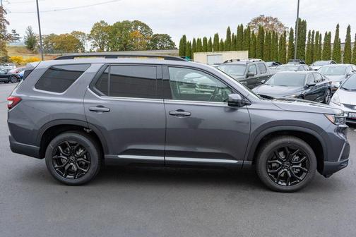 2025 Honda Pilot Touring 8-Passenger