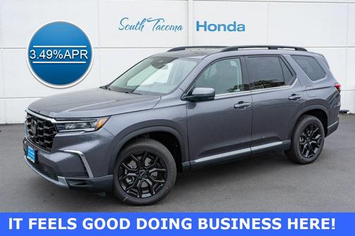 2025 Honda Pilot Touring 8-Passenger