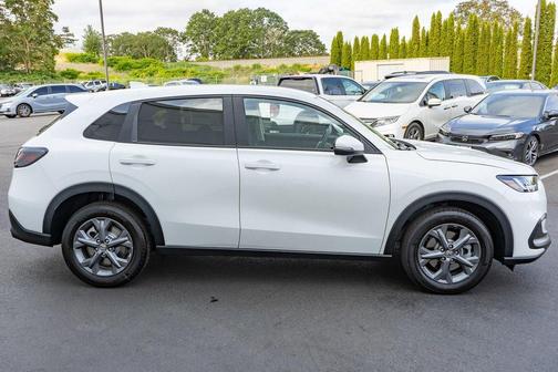 2026 Honda HR-V LX