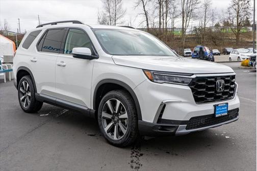 2025 Honda Pilot Touring 8-Passenger