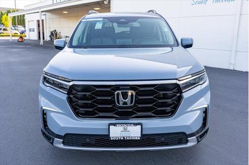2023 Honda Pilot Touring 8-Passenger