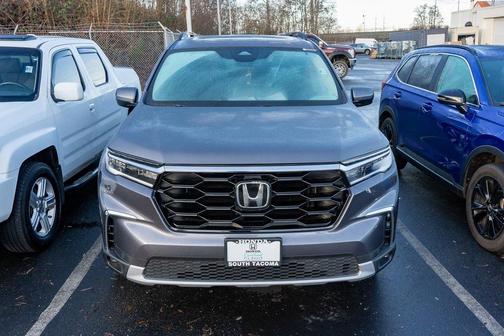 2024 Honda Pilot Touring 8-Passenger