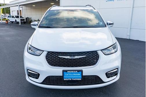 2022 Chrysler Pacifica L