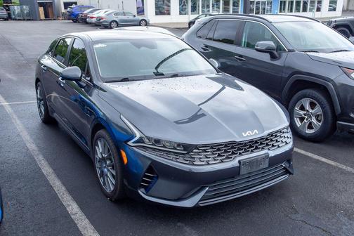 Gravity Gray 2022 Kia K5 LXS