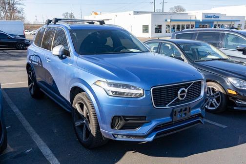 2019 Volvo XC90 T6 R-Design