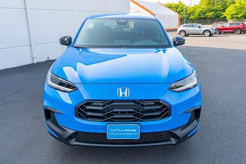 Boost Blue Pearl 2027 Honda HR-V Sport