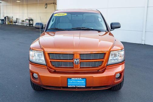 Toxic Orange Pearlcoat 2010 Dodge Dakota Big Horn/Lone Star