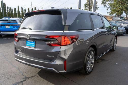 Modern Steel Metallic 2026 Honda Odyssey Touring
