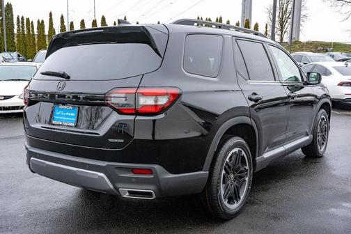 2026 Honda Pilot Touring 8-Passenger