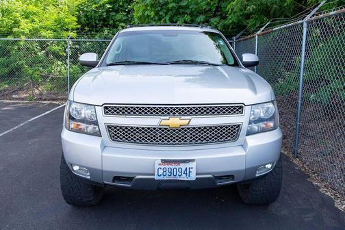 Silver Ice Metallic 2013 Chevrolet Avalanche LT