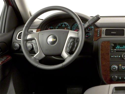 Silver Ice Metallic 2013 Chevrolet Avalanche LT