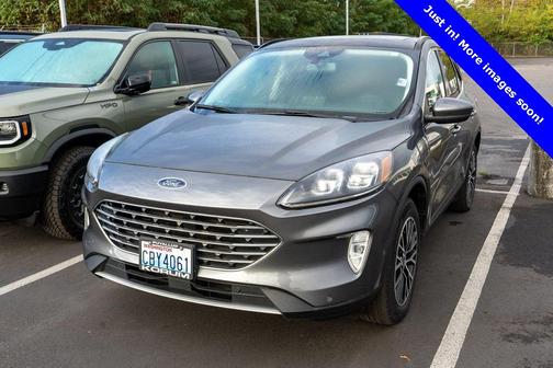 2021 Ford Escape Titanium
