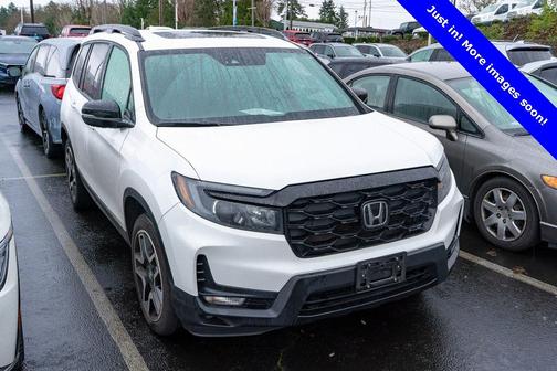 2023 Honda Passport AWD Elite