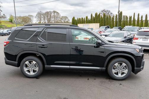 Crystal Black Pearl 2026 Honda Pilot EX-L