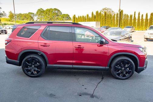 Radiant Red Metallic II 2026 Honda Pilot Black Edition