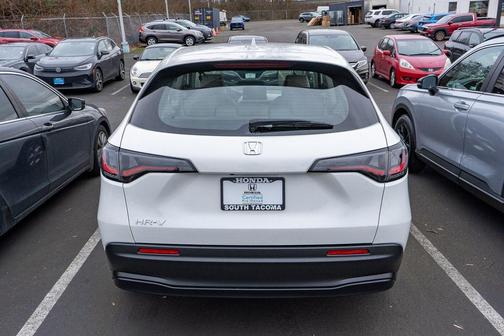 2025 Honda HR-V LX