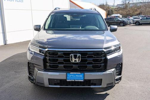 Modern Steel Metallic 2026 Honda Pilot Touring 8-Passenger