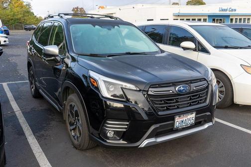 2023 Subaru Forester Touring