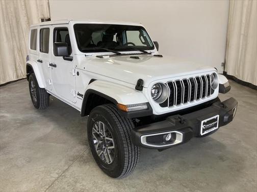 2025 Jeep Wrangler 4-Door Sahara 4x4