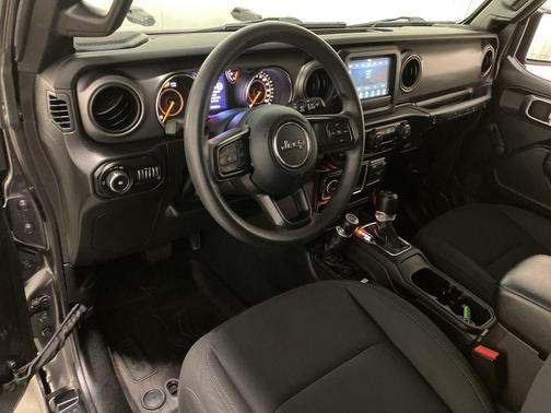 Granite Crystal Metallic Clearcoat 2022 Jeep Wrangler Sport S