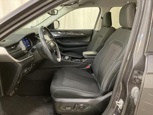 2021 Jeep Grand Cherokee L Laredo