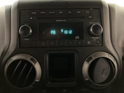 2011 Jeep Wrangler Unlimited Sport