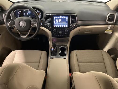 2022 Jeep Grand Cherokee Laredo