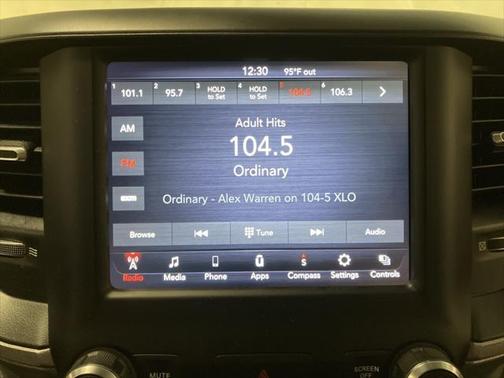 2019 RAM 2500 Tradesman Crew Cab 4x4 6'4' Box