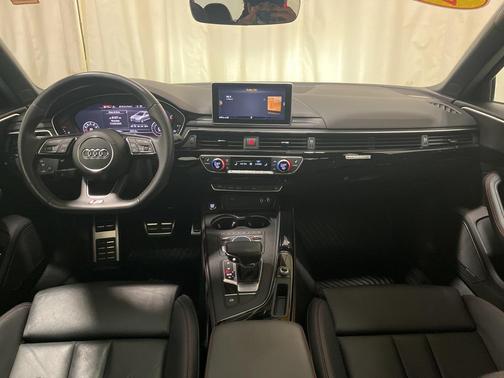 2018 Audi A4 2.0T Premium Plus