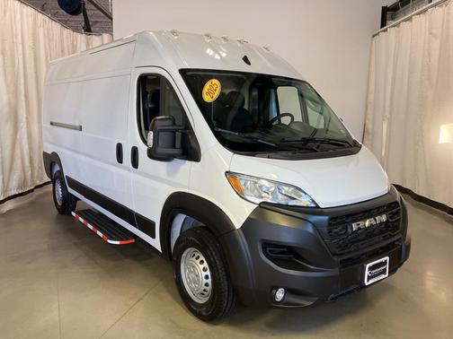 2025 RAM ProMaster 2500 Tradesman