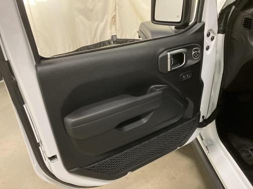 2022 Jeep Wrangler Unlimited High Tide 4x4