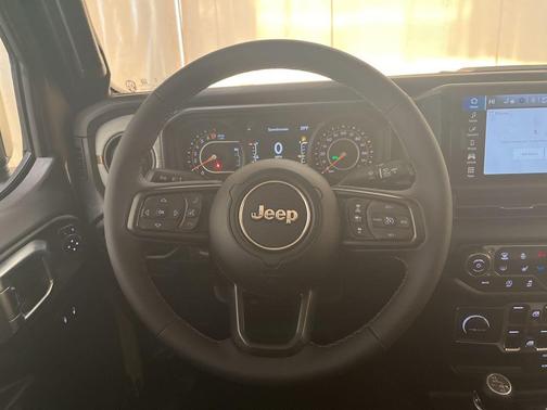 2026 Jeep Gladiator Sport S