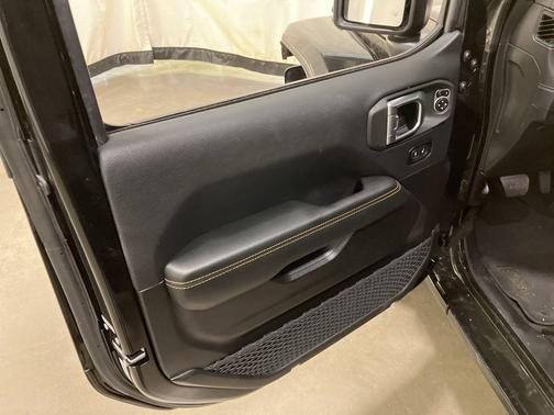 Black Clearcoat 2025 Jeep Wrangler 4xe Sahara