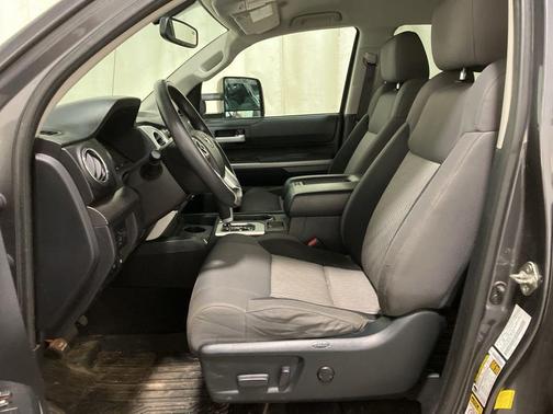 Magnetic Gray Metallic 2016 Toyota Tundra SR5