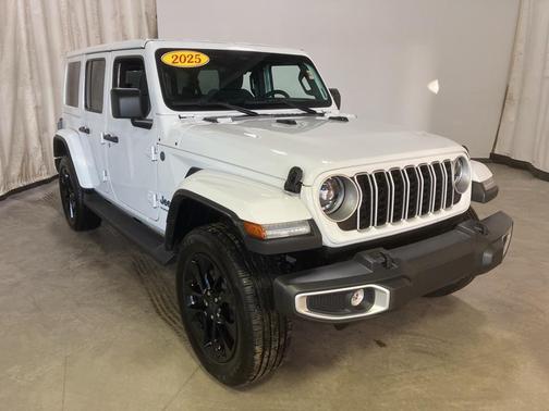 2025 Jeep Wrangler 4xe Sahara